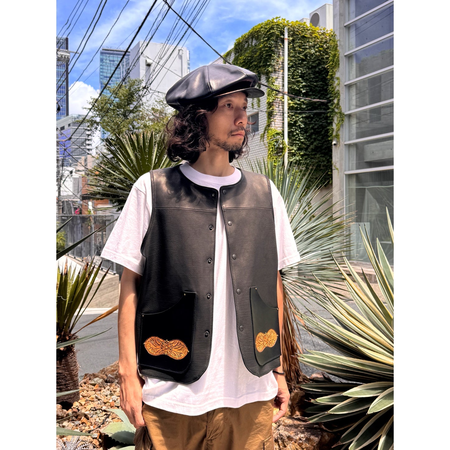 VEST "Peanut Flower" 【レザーベスト/ブラック/カーフレザー/バイカラー】
