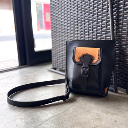 LONG SHOULDER BAG “Sun Burst“ 【縦型ショルダーバッグ/ステアハイド/カービング/バイカラー】