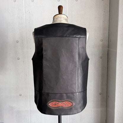 VEST "Peanut Flower"  ”The Ore" Red Jasper【Vネックレザーベスト/ブラック/ステアハイド/レッドジャスパー】