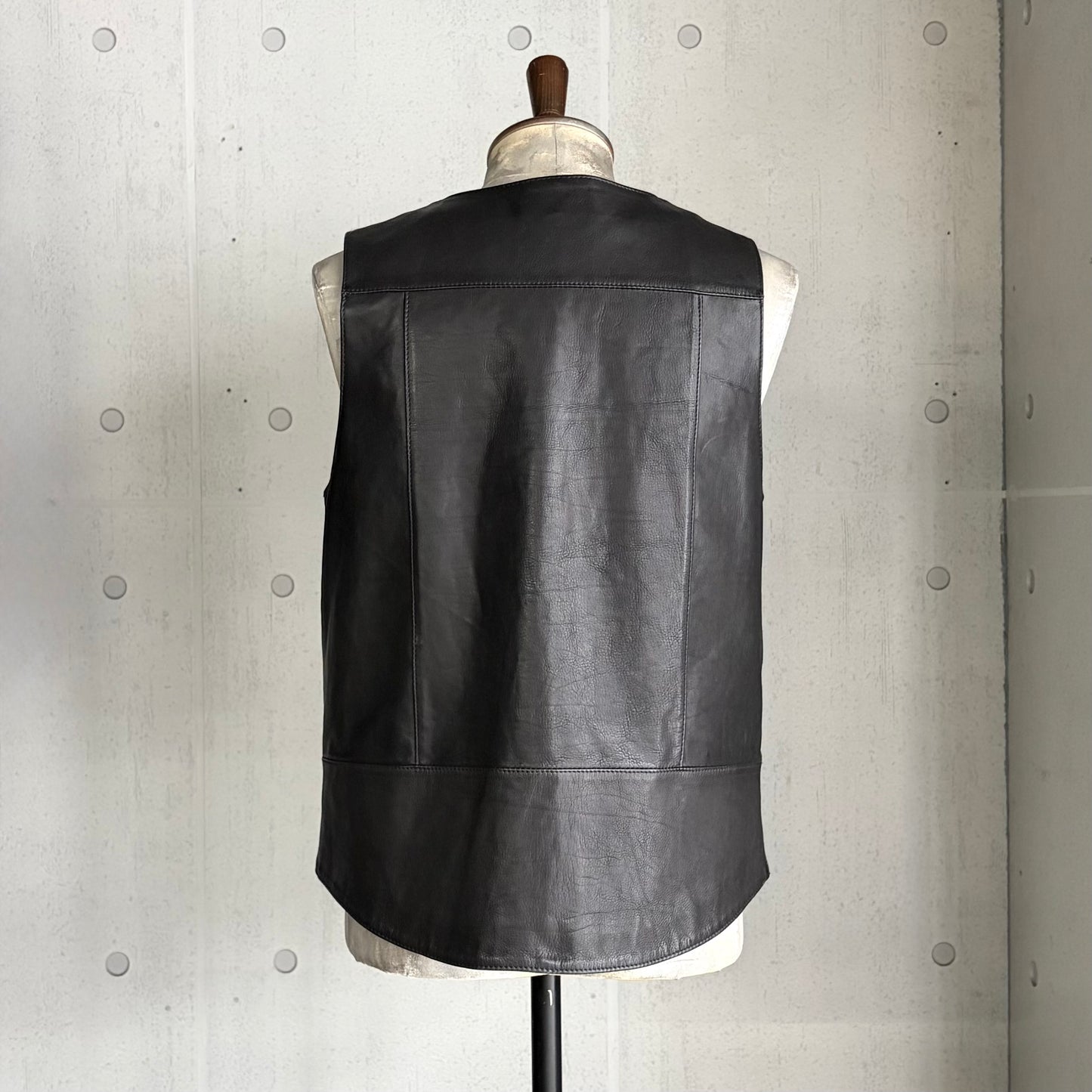 VEST "Peanut Flower" The Ore 純銀【レザーベスト/ブラック/カーフレザー/純銀】