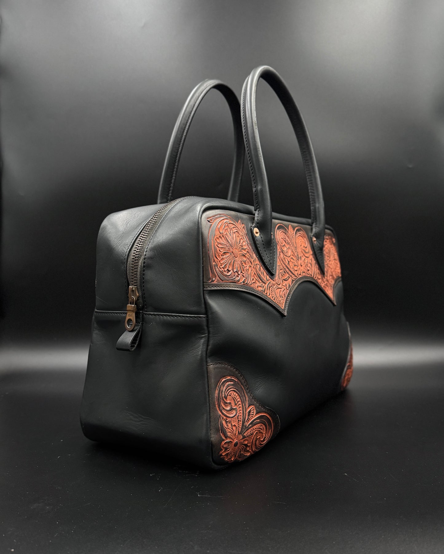 BOSTON BAG "Crest"【ボストンバッグ/ステアハイド/カービング/レッドジャスパー】