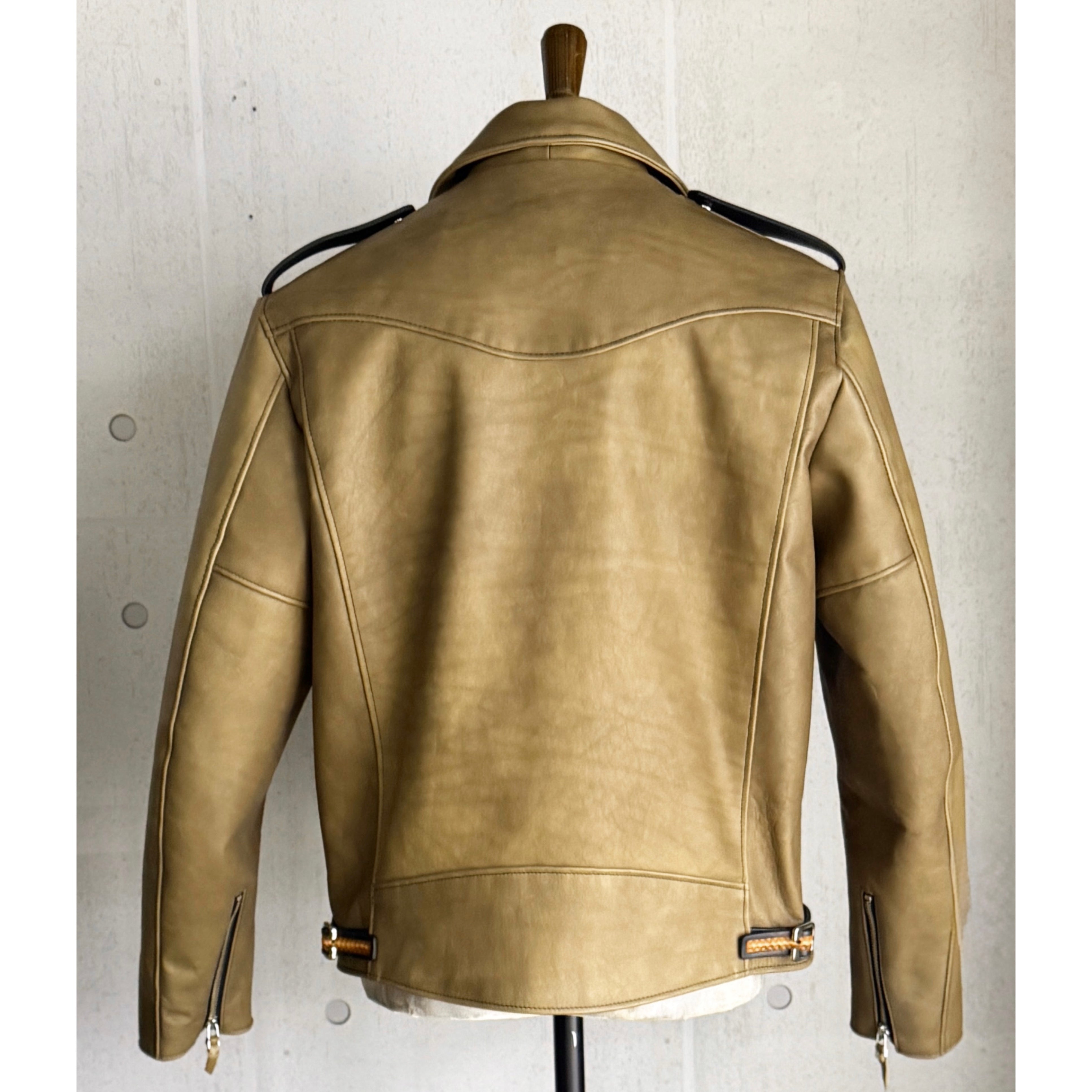 美品『オールセインツ』ダブルライダースレザーバイカージャケット 羊革 ベージュ All Saints（ライダースジャケット）のフリマアイテム一覧