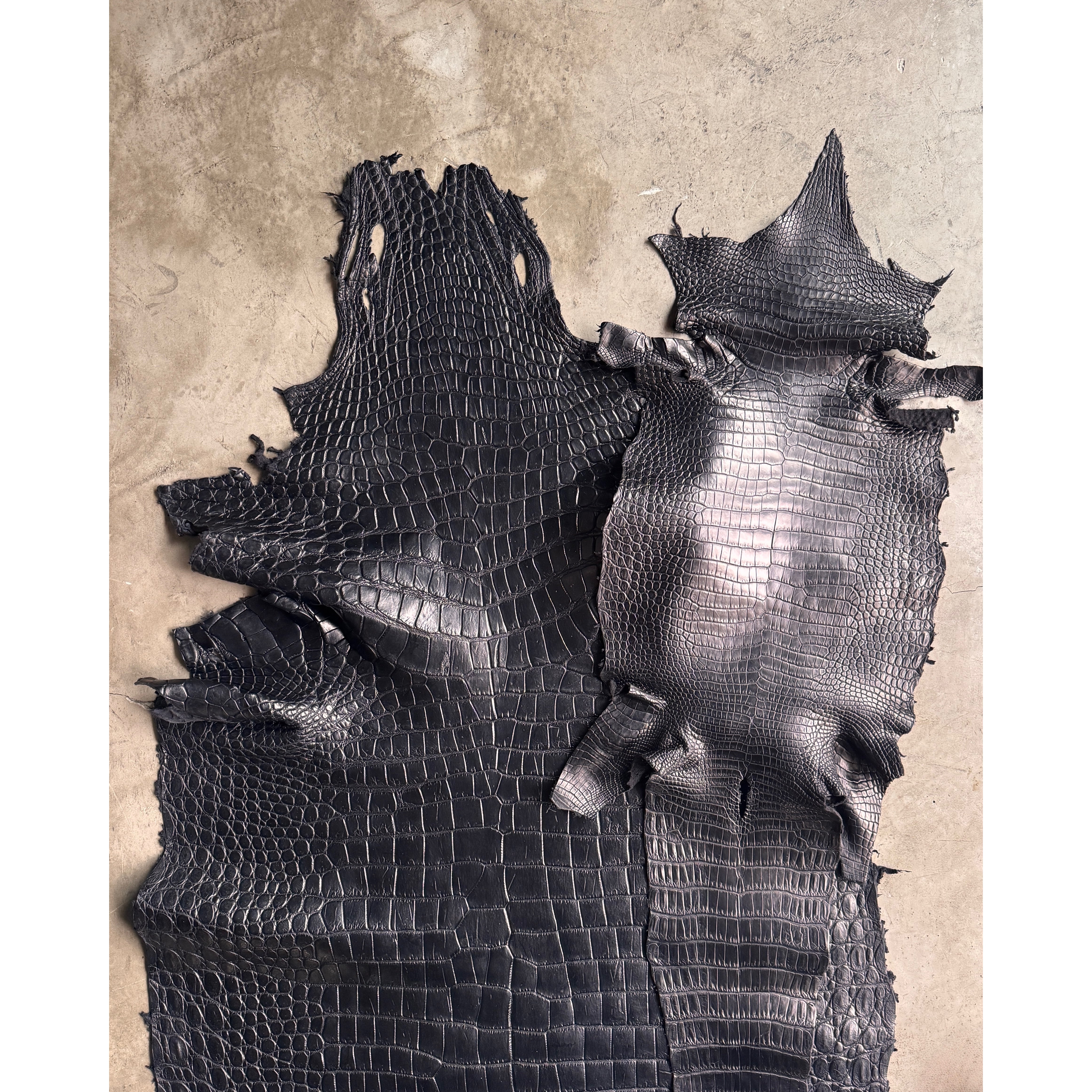 SOTOMI×ATSU – ATSU LEATHER WORKS